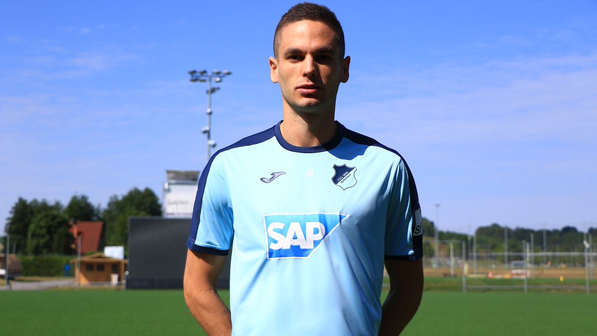 Mijat Gacinovic