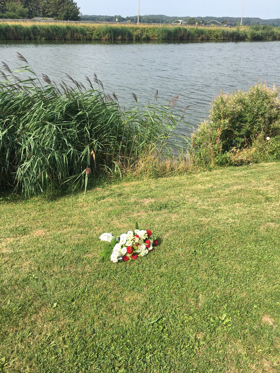 4 augustus 2014: 
Als de dag van gisteren. 

Op 4 augustus 2014 overleed John Impink na een succesvolle redding bij een melding 'auto te water' in Koedijk.

<a href="/vrnhn/">Veiligheidsregio NHN</a>