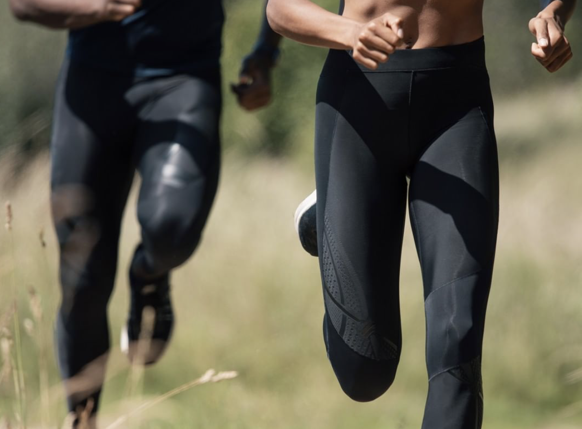 SKINS_USA's tweet photo. Runners have stated that when wearing SKINS, they used less energy when moving at sub-maximal speed. 

This means they are able to push harder and run for much longer than they normally would. 

We also proved it.

https://t.co/3LT10Hfvt2 https://t.co/5DPvD39Sr4
