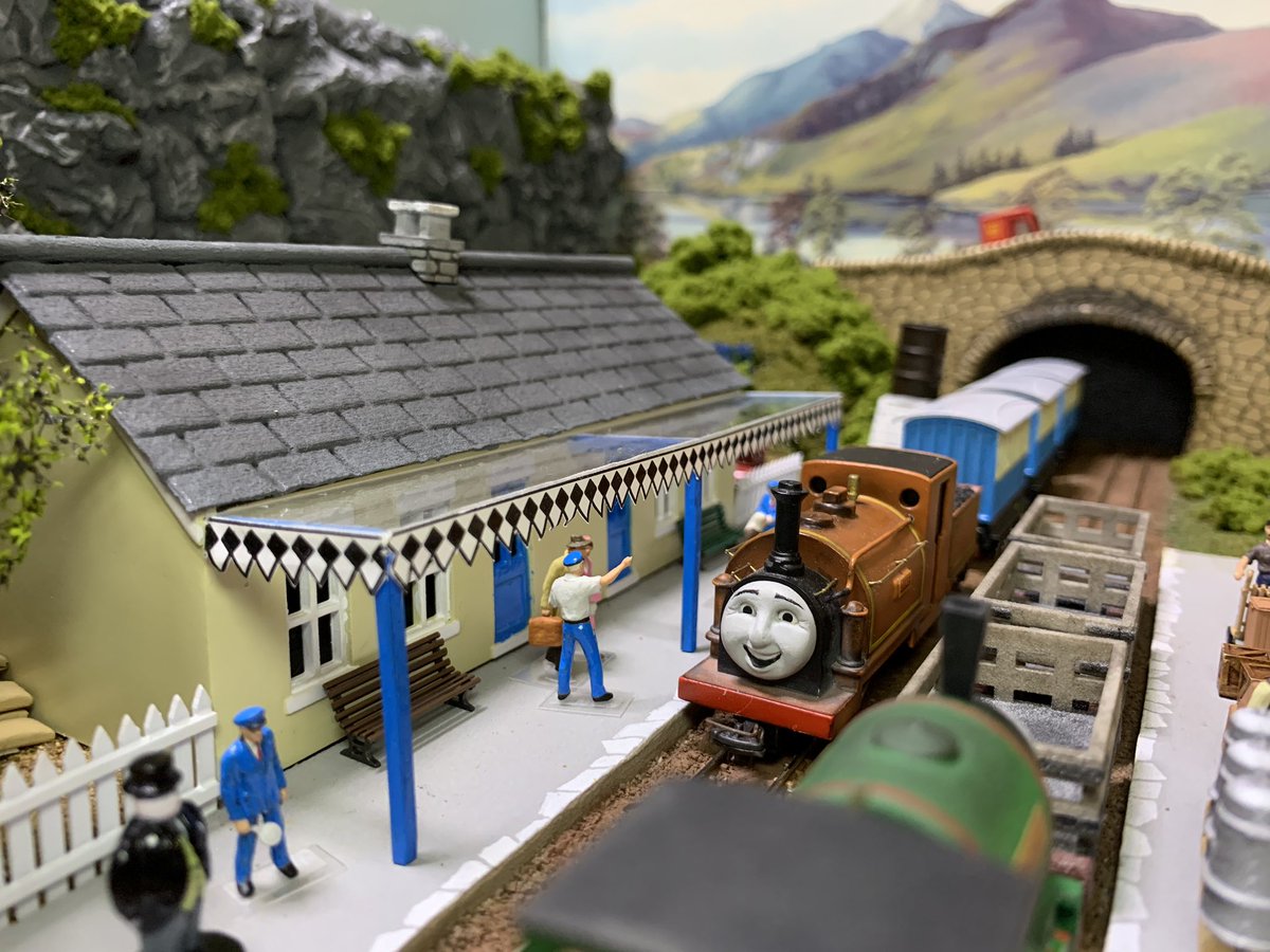 種 Tane Pa Twitter Oo9 Skarloey Station Diorama Ver Kato T Trak きかんしゃトーマスtvシリーズ第4シーズンに登場するスカーロイ駅をt Trakで表現してみました Ttrakcircusfinish T Co Us9gs2m4pf
