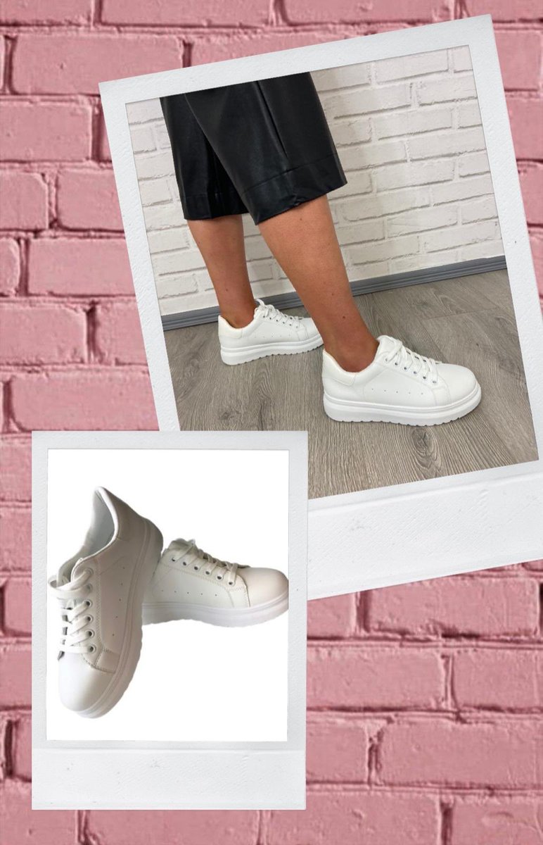 TheStyleMarket1's tweet image. Our white trainers go with everrrything 💗👟
Shop: thestylemarket.ie