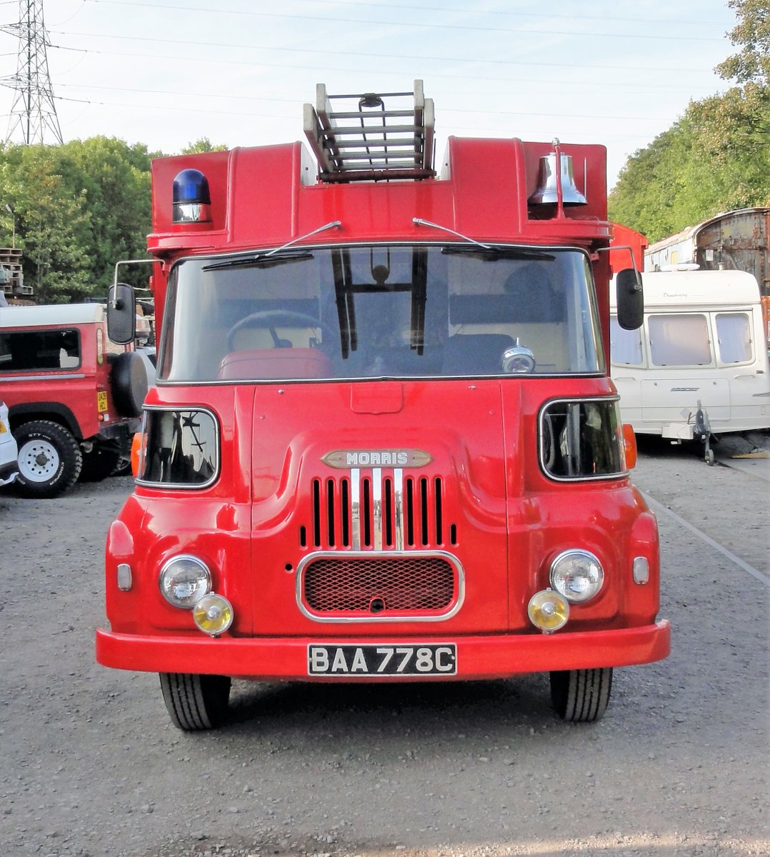 The_ChocolateQ's tweet image. A piece of local history landed in our inbox! ✉️ Great work from Rich on restoring these two vehicles, once a familiar sight at Fry's Somerdale Factory here in Keynsham.