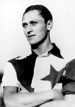 Йозеф бицан фото. Йозеф бицан. Мирослав бицан. Бицан, йозеф карточка. Йо́зеф би́цан футболист.