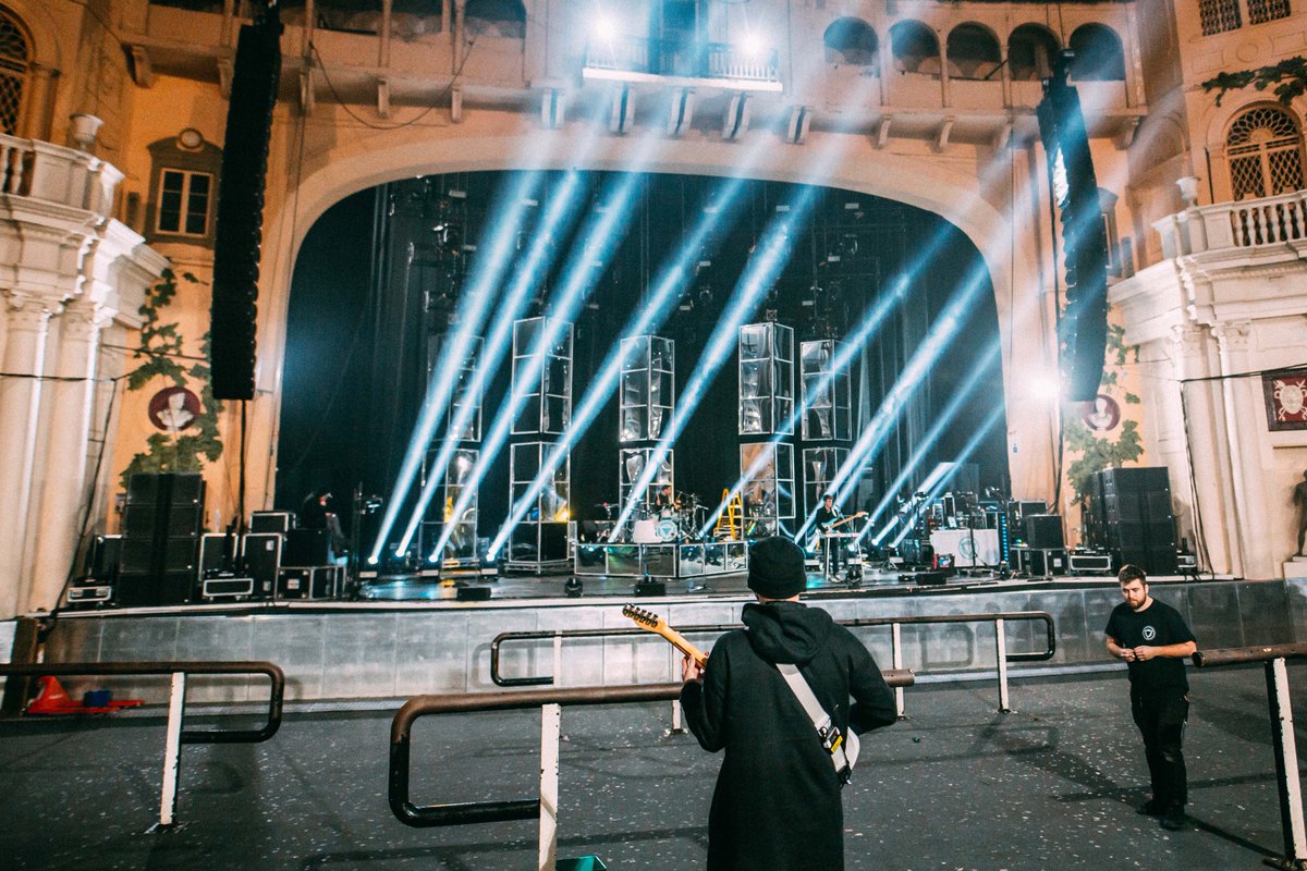 ENTERSHIKARI's tweet image. it takes a lot of people to build a show. 
the live music industry is projected to lose approx 60% of its jobs due to #COVID19 . 
please share, show solidarity with the teams behind the scenes &amp;amp; call for further support for the live industry  
thank you 💙
#LetTheMusicPlay