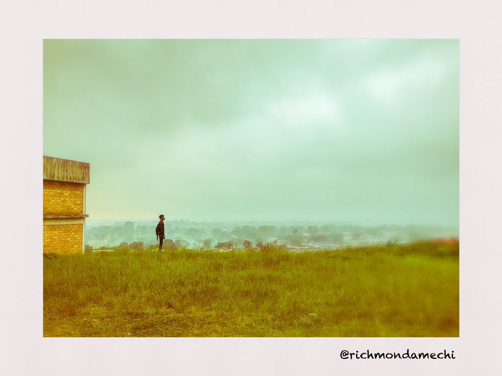 richmondamechi's tweet image. Painting Pictures Collection: LONG WALK

📸#Phonephoto
#shotandeditedoniphone #normallevel #pictureframes #internationallylocal #pictures #storytelling #film #photography #random 
#peopleplacesandthings