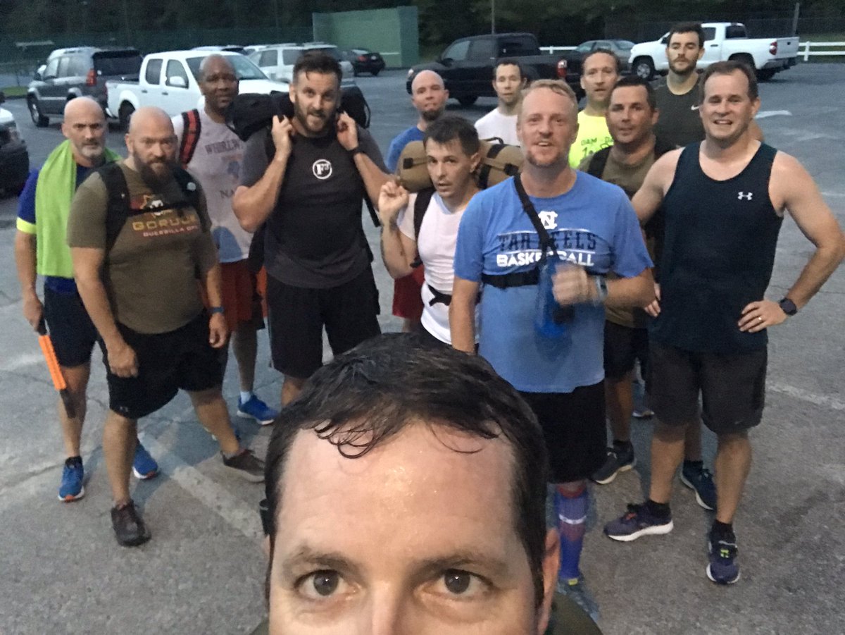 keithfitness's tweet photo. @F3Florence 15 PAX #Scrooge🎒🏃🏽♂️ #BeConduit https://t.co/vND4i6jbdS