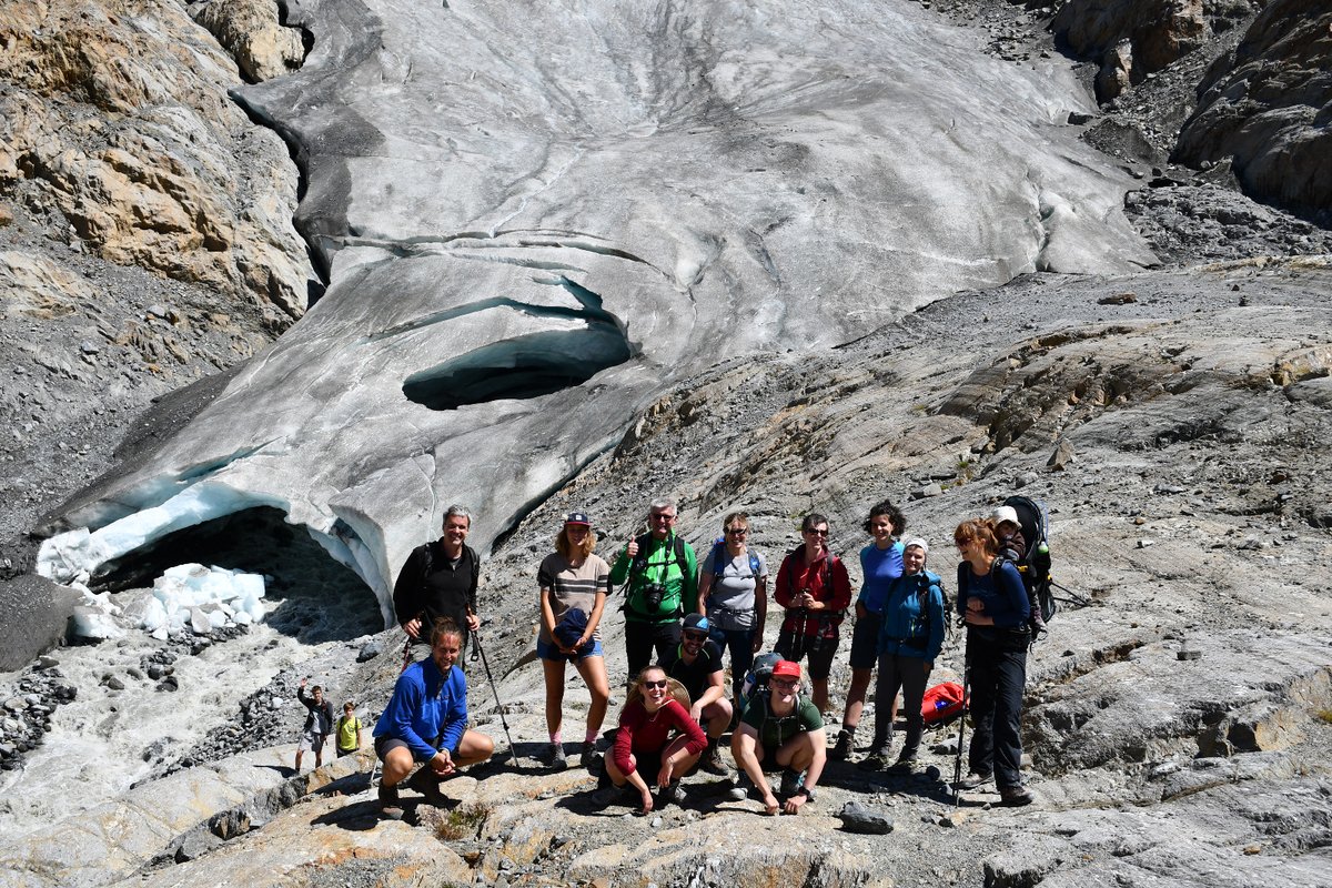 Fieldwork goes outreach! Last week a diverse team of enthusiasts, students, and family members worked hand in hand with the #PHUSICOS team in Kaunertal. Great team and wonderful athmosphere. Thanks everyone!!!