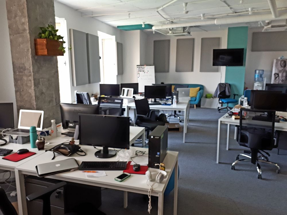 The shift to #remoteworking has taken hold as a result of coronavirus, employers &amp; HR departments are exposing a widening trust gap between themselves and employees.

#NetaMeidav discusses #workplaceculture and how to preserve the best of it post COVID-19 bit.ly/3188f2O