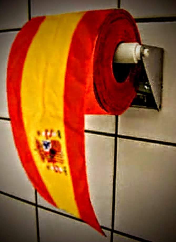 Me limpio el culo. #RepublicaYa 
#JuanCarlosI ahora huyes a una república jaja. Que lo detengan, que es una mentirosa. 🤣 #BorbonesLadrones #BorbonALaFuga