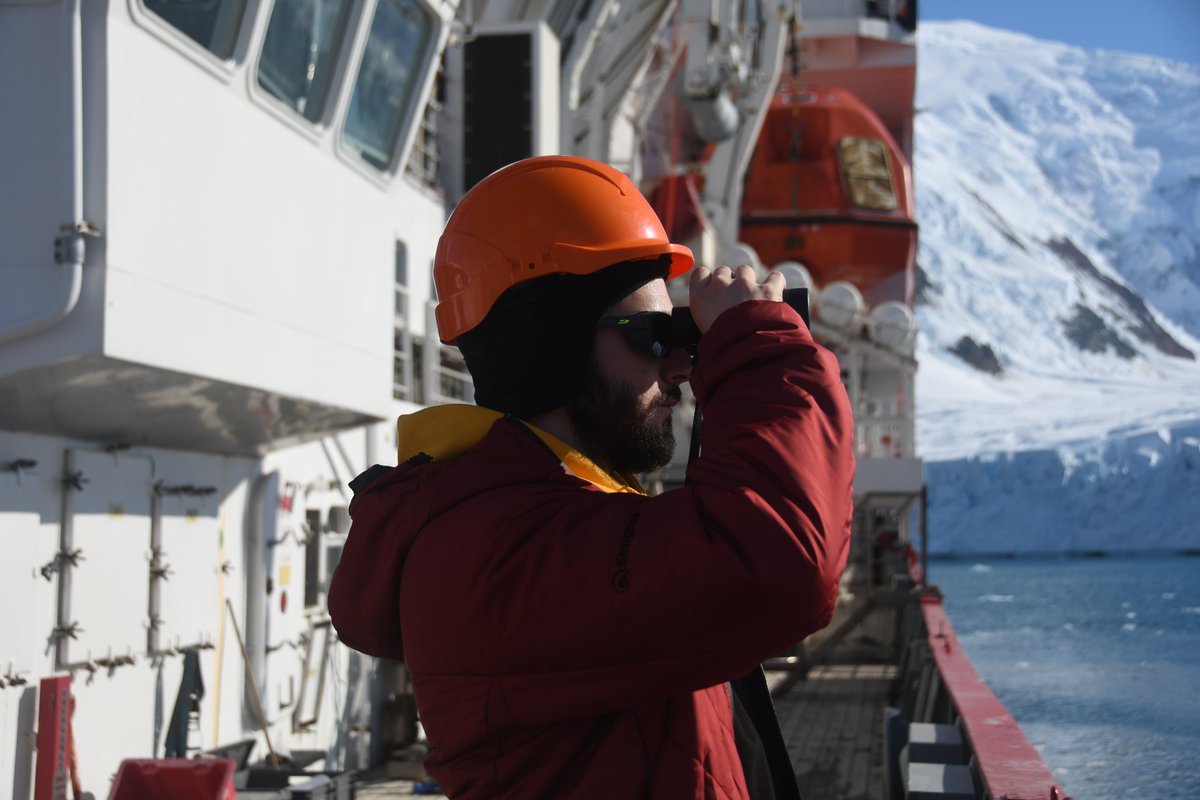 Plastics in the Environment Research Group (@plasticsenvres) on Twitter photo Hi I’m Julian <a href="/blu_julian/">Julian Blumenröder</a>. My PhD project focuses on the environmental consequences of #microplastic in the #Antarctic marine food web. My aim is to investigate what influences microplastic ingestion and if it accumulates along the food chain. <a href="/EEIatHull/">Energy and Environment Institute</a> <a href="/BAS_News/">British Antarctic Survey 🐧</a> Hi I’m Julian <a href="/blu_julian/">Julian Blumenröder</a>. My PhD project focuses on the environmental consequences of #microplastic in the #Antarctic marine food web. My aim is to investigate what influences microplastic ingestion and if it accumulates along the food chain. <a href="/EEIatHull/">Energy and Environment Institute</a> <a href="/BAS_News/">British Antarctic Survey 🐧</a>