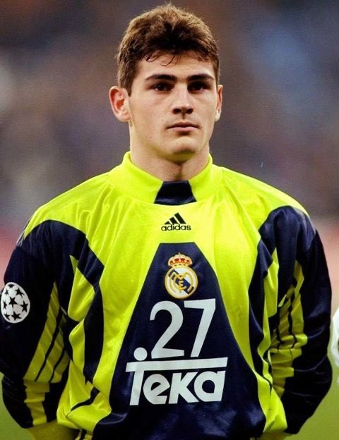 rrpuerta's tweet photo. Oh capitán, mi capitán! @IkerCasillas #IkerCasillas #Leyenda https://t.co/Wm88fNchQs