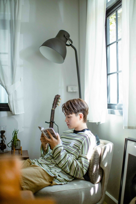 webstarupdate's tweet photo. CAPTAIN (กัปตัน-ชลธร) เปิดตัวซิงเกิลใหม่  #คุยไปก่อน  เพลงใหม่ล่าสุดจาก ค่าย “นาดาว มิวสิค” >>  https://t.co/0cxrWphWN0
#ccaptainch  #NadaoMusic https://t.co/B2nBwKRi9F