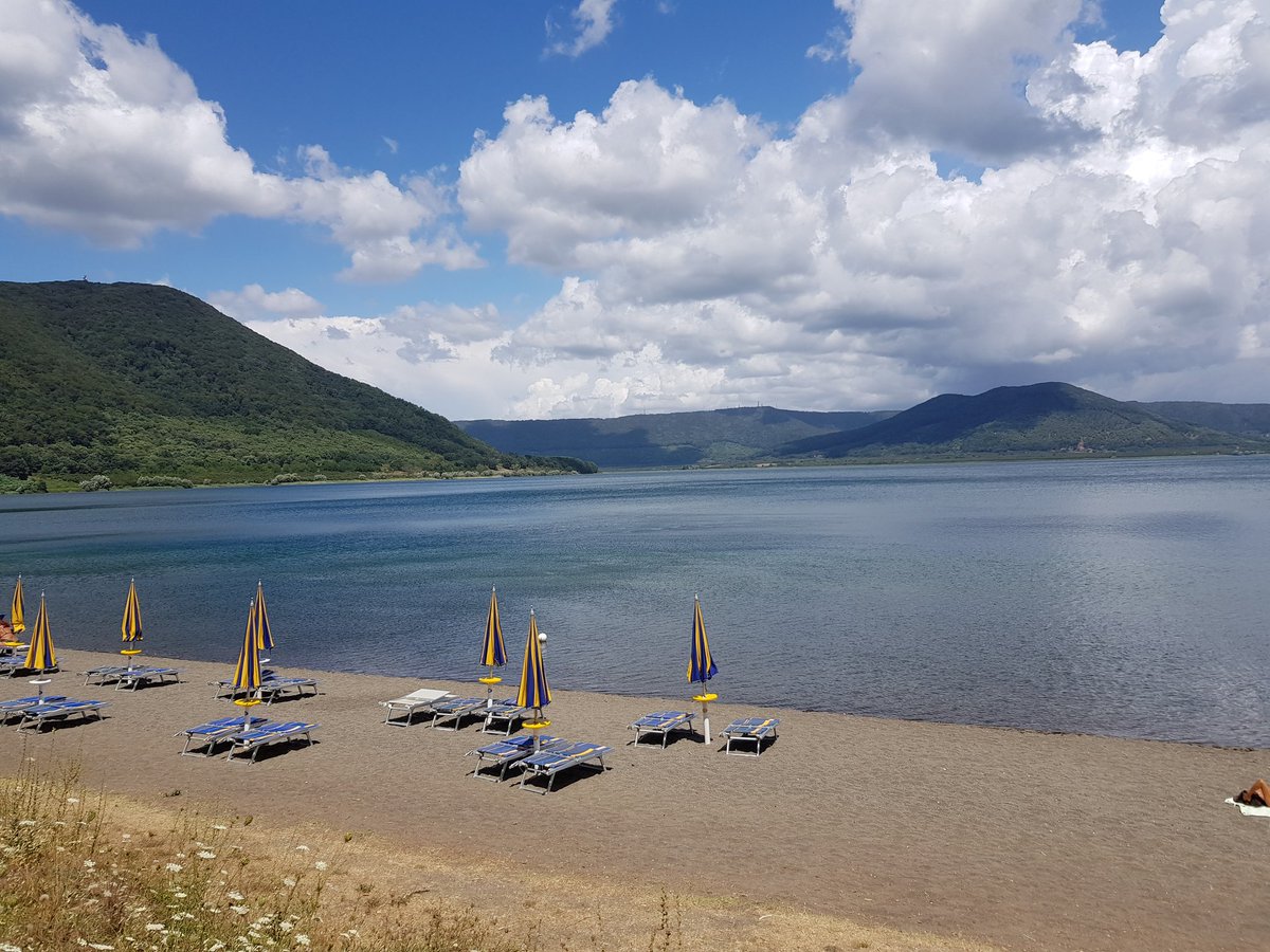 Then a lovely afternoon at the Lago de Vico.