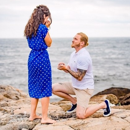 danforth_pewter's tweet photo. Will you marry me? 💍 A young man visited our Portsmouth store recently. He was looking for something to hold his fiancee's ring in so he could propose to her at the beach. The perfect solution was the fluted clamshell treasure box.
#danforthpewter #beach #wedding #MARRYME https://t.co/aZaxrsu6em