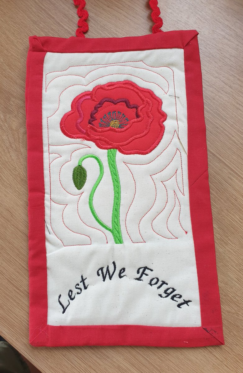 VCTrustee's tweet photo. #CharityTuesday 

Another spot of creativity for #VeteransCreations 

If you would like to create art or crafts to sell and donate a percentage (your choice) to the @VETERANSCHARITY we will be launching in Mid September 

#Art #Crafts #Pottery #Sculpture #WoodWork #MetalWork https://t.co/pQvemRAaiB