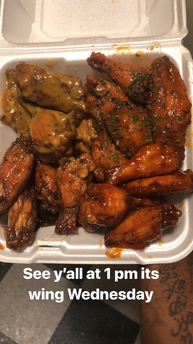 ChefOGBump's tweet photo. Selling wings in lex tomorrow #crazybrazy https://t.co/FwVFkL9JOn