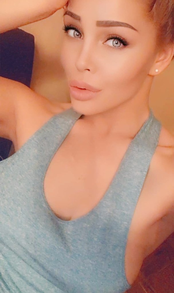 ElleIsBack_'s tweet photo. Hey twitter 😉😘 https://t.co/XAKB9qxthw