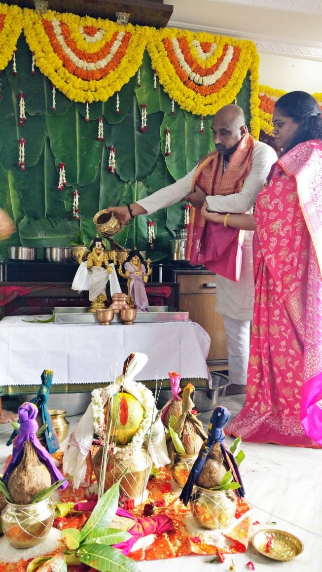 MamtaManga's tweet photo. Performed Shree Laxmi Narsimha Swamy Kalyanam at our home today. Lot of new experiences during this Corona Pandemic,one such is inviting all the guests to join us online thru Zoom n Facebook,was happy to see everyone welcoming the change. #lifeaftercorona #StaySafe #virtualbliss https://t.co/awoycCxKKj
