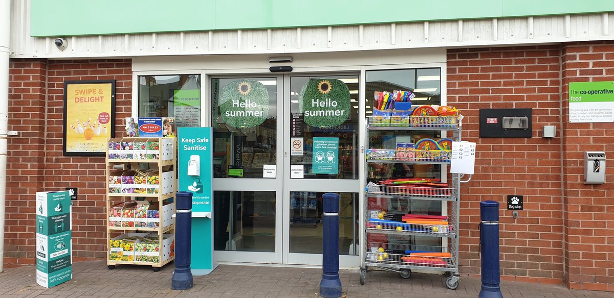 Natasharook88's tweet photo. After a manic couple of weeks we're recovering well at Leabrooks! 😀 @adamleewaudby @mycoopfood https://t.co/Ucu5HuCdQT