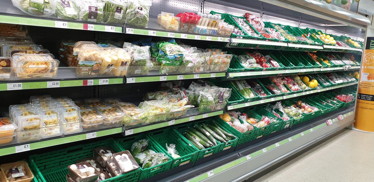 Natasharook88's tweet photo. After a manic couple of weeks we're recovering well at Leabrooks! 😀 @adamleewaudby @mycoopfood https://t.co/Ucu5HuCdQT