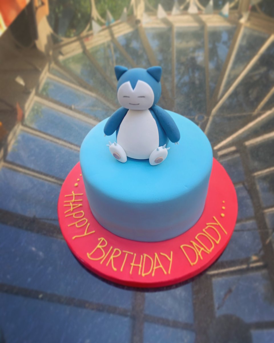 Cakes By Chlobo tweet media