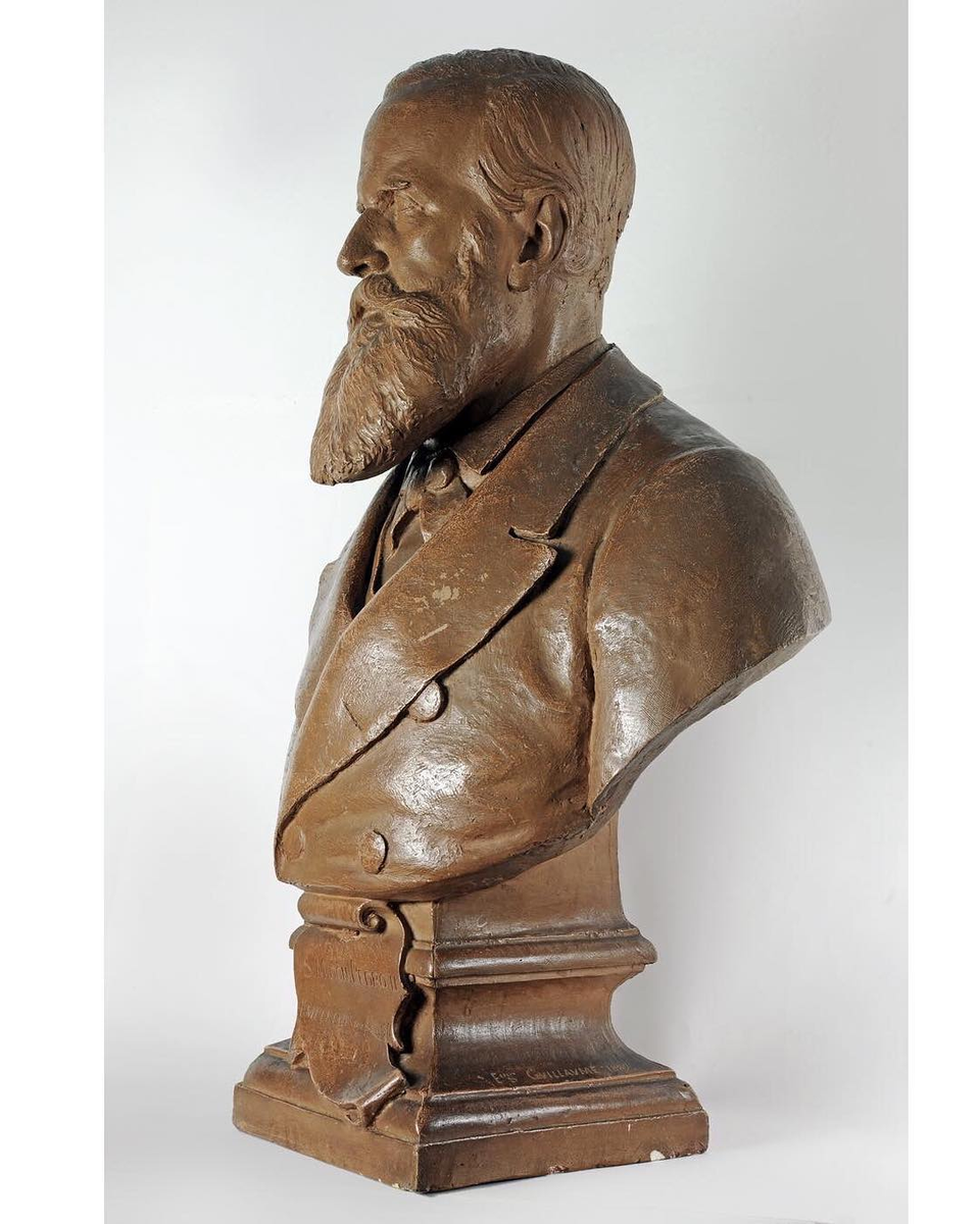 AcervoImperial's tweet photo. Busto de D. Pedro II, obra de Jean-Baptiste Guillaume, 1889 https://t.co/QlewjoxOOi