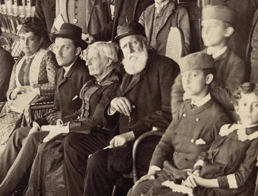 AcervoImperial's tweet photo. D. Pedro II, Dª. Teresa Cristina e seu neto favorito Príncipe D. Pedro Augusto com comitiva à bordo do vapor "Congo", no Rio de Janeiro, após viagem à Europa, agosto de 1888 https://t.co/TGMmg2uOyS