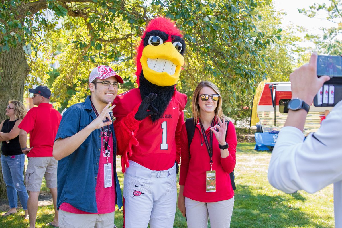 BallStateAlumni's tweet photo. #TransformationTuesday Charlie Cardinal style 👌❤️ #ChirpChirp https://t.co/0NXercUrxo