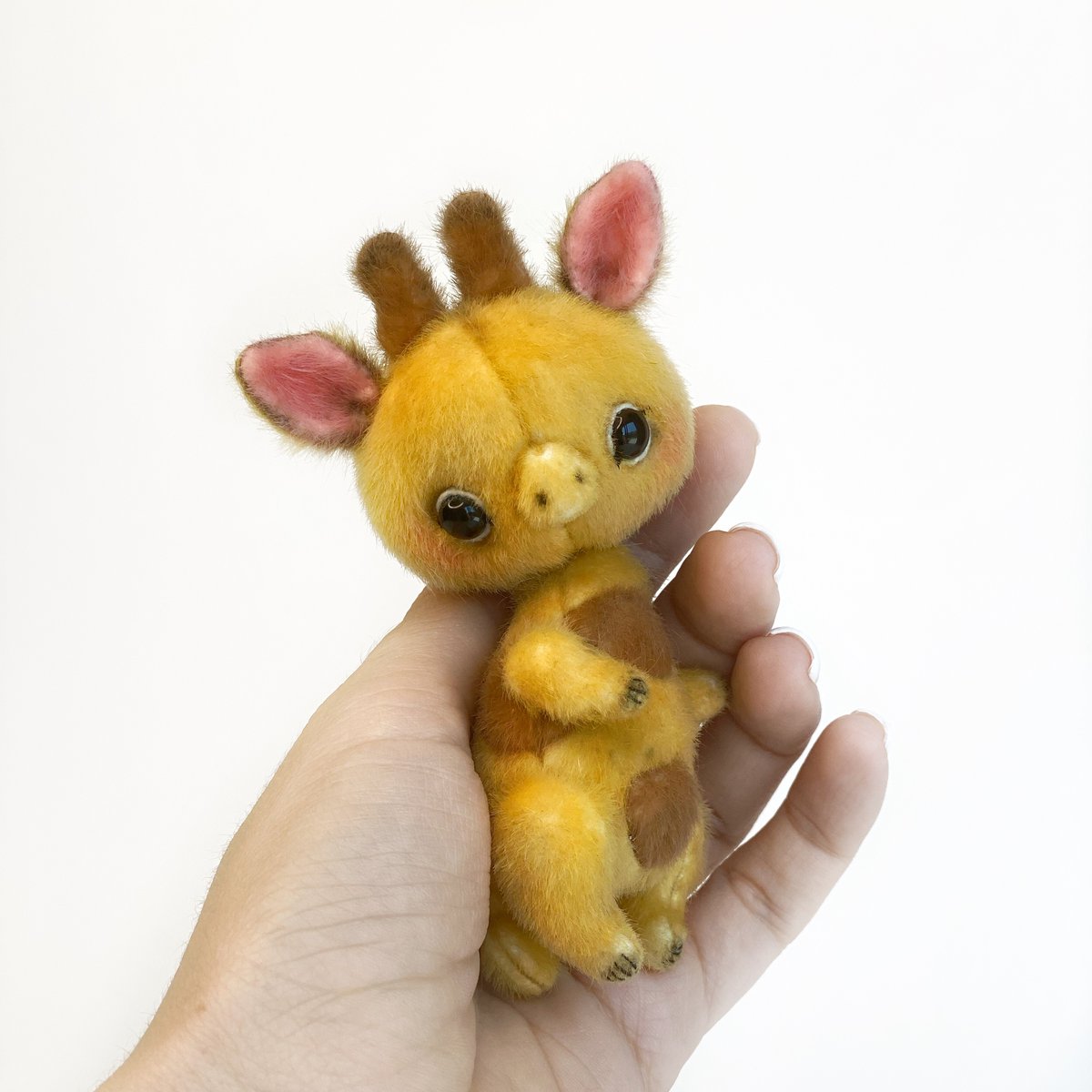 Now Giraffe PDF pattern is available in my shop - tsminibears.com

I know you are going to ask me about sewing kit, aren't you?
Yes, I will make sewing kits also, but I need 2-3 weeks)