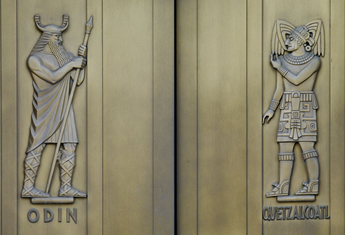 Odin and Quetzalcoatl on the Library of Congress John Adams Building in Washington D.C. The artist of these bronze sculptures may have been aware of the similarities between Odin and the Mayan Quetzalcoatl. Both can be considered a “Feathered Serpent”... #odin  #quetzalcoatl