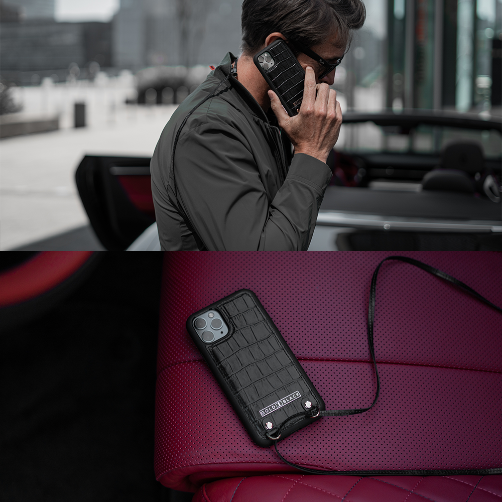 GOLDBLACK_DE's tweet photo. 🖤 ❤️ Strap for convenience on the move. 

⁠-
#luxury #goldblack #goldblackofficial #attitude #leatheraccessories #pythoncase #Bentley #money #goldblack #iphonecase #lifestyle #iphonecases #premium #luxury #iphone11 #iphone11pro #Business #riad #Riyadh #business #success https://t.co/bBjnTrxkWy