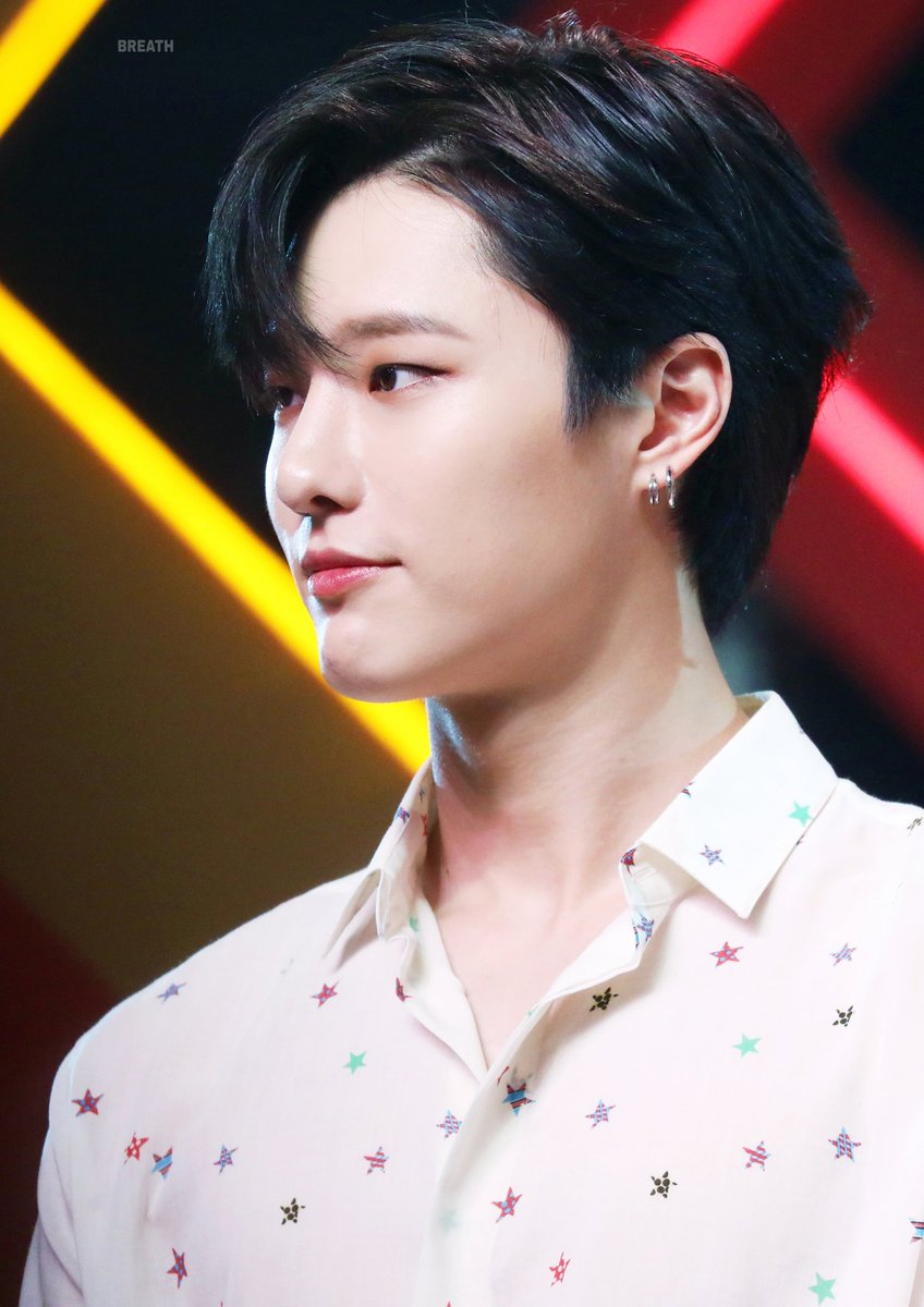 SY_BREATH's tweet photo. I love all your moments 🌸
#더파랗게_빛날_승연아_생일축하해
승연이의 생일을 축하해 😌
#HAPPY_AUGU5T_WOODZ https://t.co/XAzle8DJld