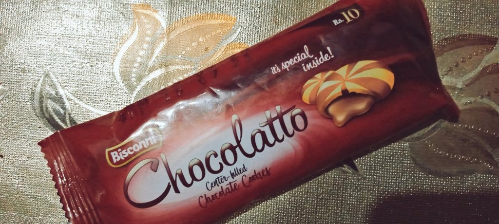 anamrajpoot_'s tweet photo. The saddest news on internet today 😭
#2biscuits https://t.co/Z6czUalKOM