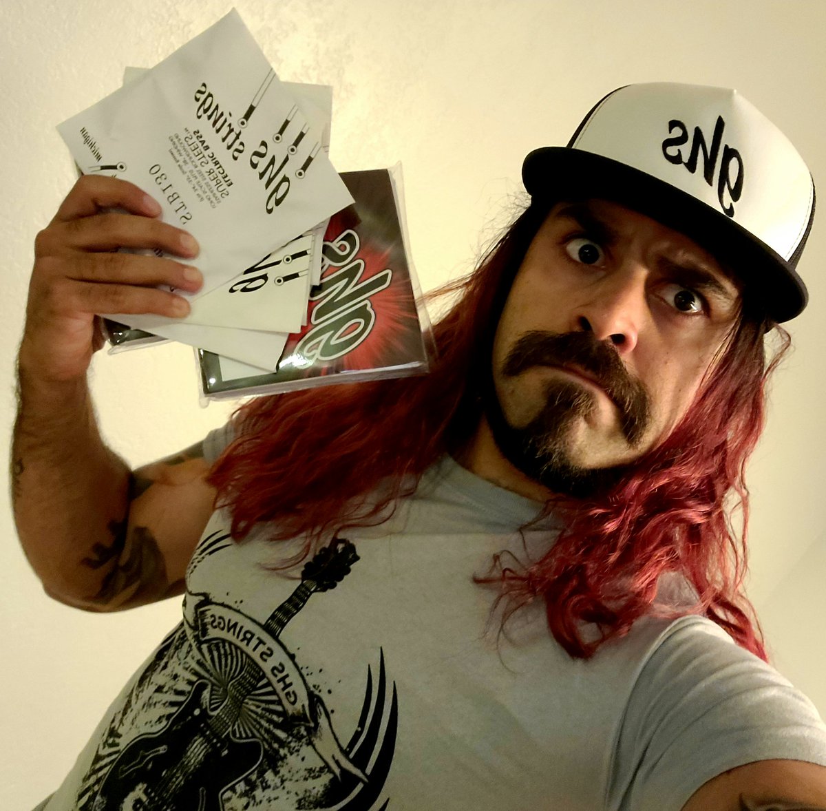 semirozerkan's tweet photo. Thank you @ghsstrings for these goodies 🔥 #ghs #ghsartist 
#bassterror #instaofbass #bassplayersunited #bassmagazine #bassist #bass #aslan #leo #cat #redhair #redhead #longhair #latenight #night #photooftheday #insta #guitar #drums #recording #tattoos #headbang #shredding https://t.co/J5KBnCu77z