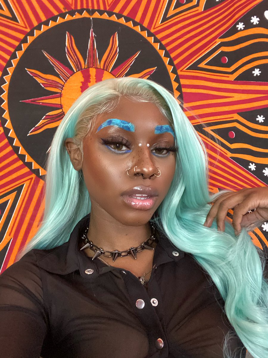 hadesbabyky's tweet photo. it’s the brows for me 🐆 https://t.co/s8TpDvYzzu