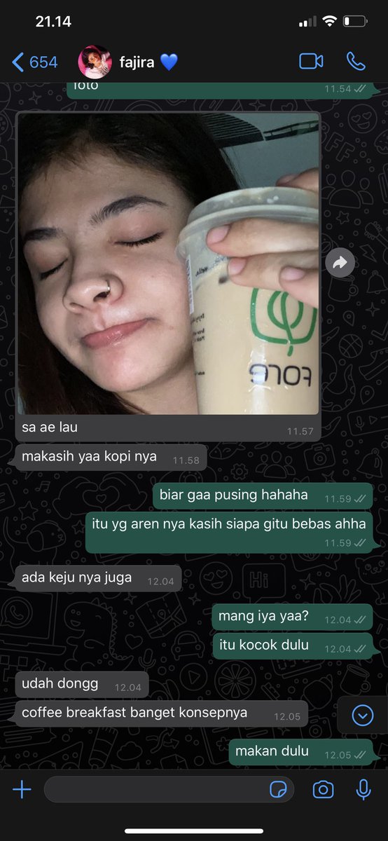 pandaxxpandaxx's tweet image. gantian gitu dah.