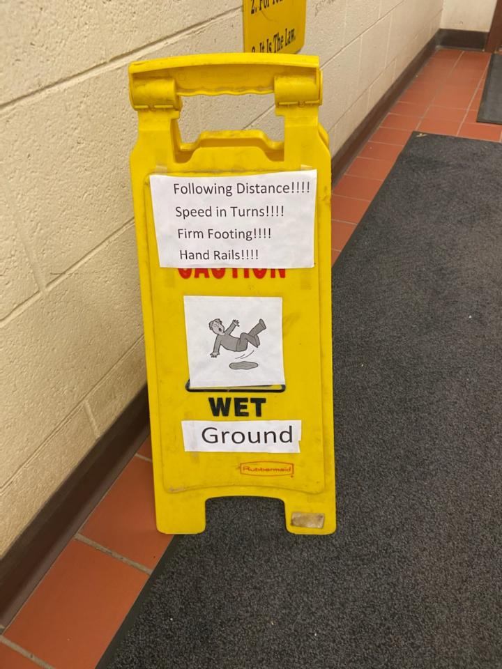 Utica manager Scott Miller always thinking of new ways to get the message across.  Way to slow them down and keep them safe !!!
#hof #ups <a href="/ups/">UPS</a> #SafetyFirstNED #homesafe #safety