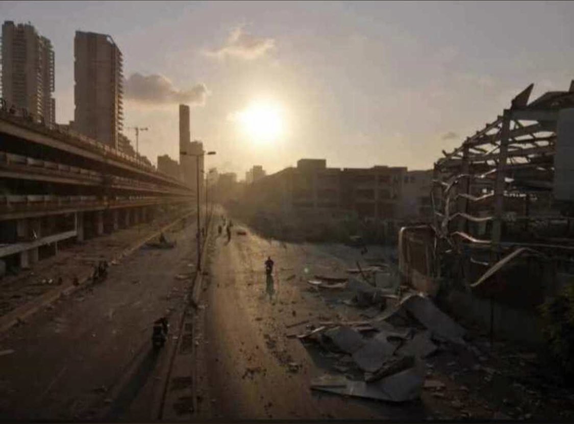 farojme7she's tweet photo. Beirut today 💔 https://t.co/KzhEapcSbO