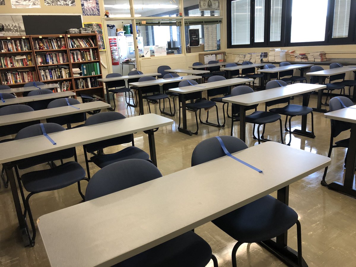 Stucoknight's tweet photo. I really want to start back!  I hope I’m distanced enough! IB/AP workshop tomorrow — great time to meet new students and see some “old” faces (💚😷💚😷). https://t.co/IsM93YeNlJ