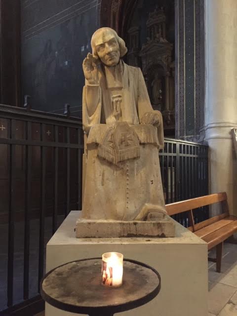 FatimaRenfrew's tweet photo. "If we really understood the Mass we would die of joy."

--St John Marie Vianney, patron of parish priests, memorial August 4. https://t.co/g71pEcQjVs
