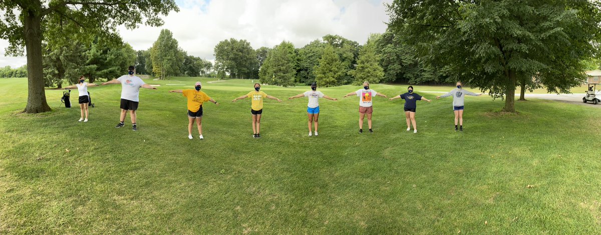 GolfWhitmer's tweet photo. Great day of practice all while keeping our distance!  Proud of this team for their hard work and dedication. @WhitmerAthletic https://t.co/tba6d7OcNx