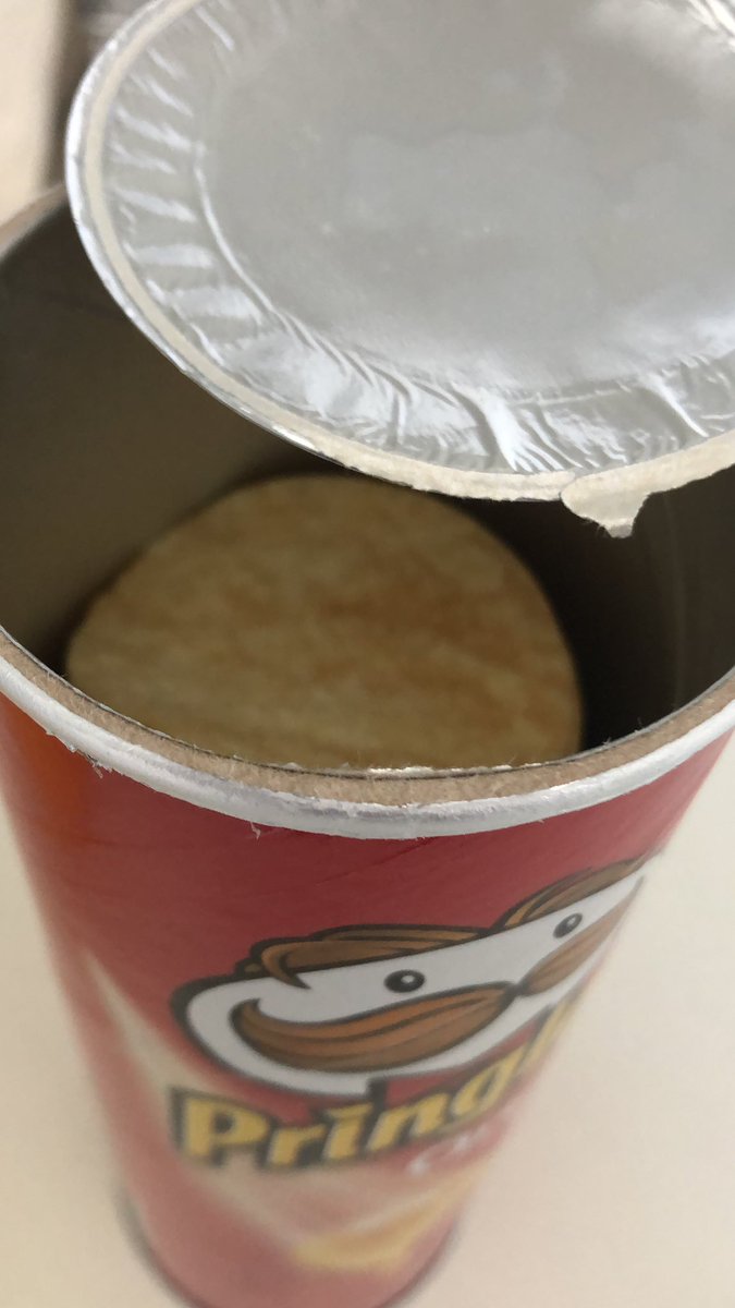 Leleco76's tweet photo. @PringlesBrasil o que aconteceu? Roubaram batata? https://t.co/CYvSbhMvaB