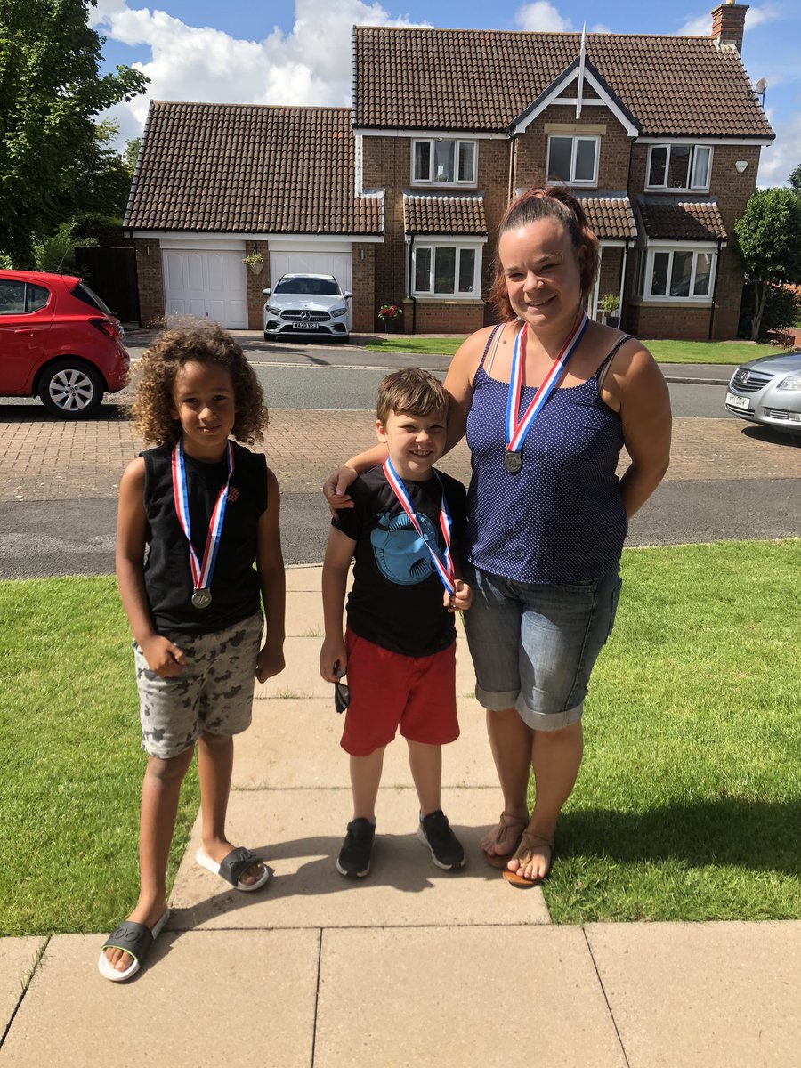 yarmfunrun's tweet image. 🏅 Medal Collections 🏅 

We need to hand over a number of medals to our fantastic finishers - if you have completed the #VirtualFunRun but not yet picked up your medal please get in touch by the end of the week to arrange collection 😃