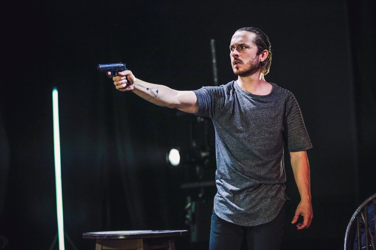 Theatr Cymru tweet media