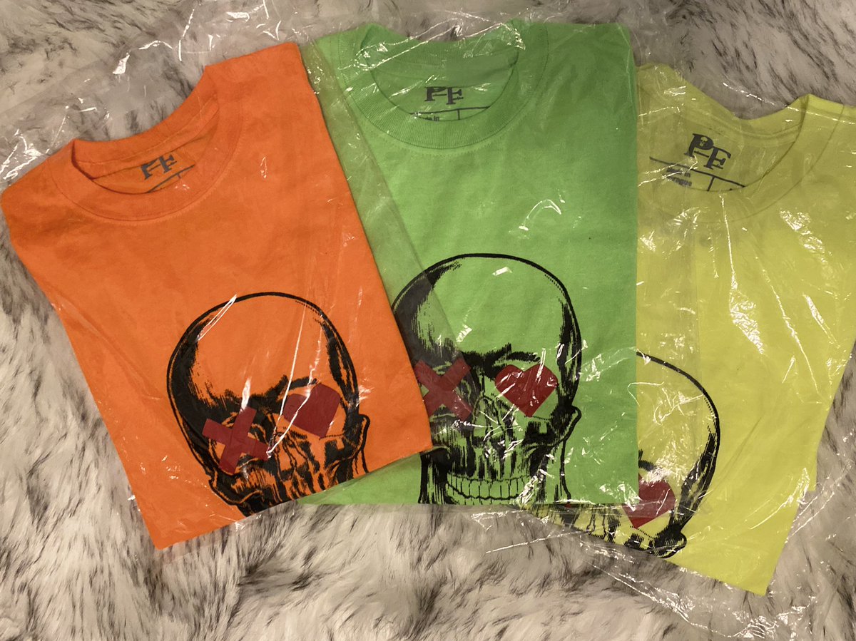 MauriceWrong's tweet photo. #poisonousfashion #skulltee #summerfashion https://t.co/KZti13SnIO