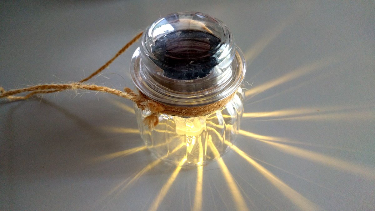 狐丸黒ノん ダイソーのソーラーライトにセリアの容器 合計0円 税別 本体が雨に晒されないので寿命も延びる ソーラーライト ダイソー セリア 狐丸黒ノん ダイソーのソーラーライトにセリアの容器 合計0円 税別 本体が雨に晒されないので寿命も延びる ソーラーライト ダイソー セリア