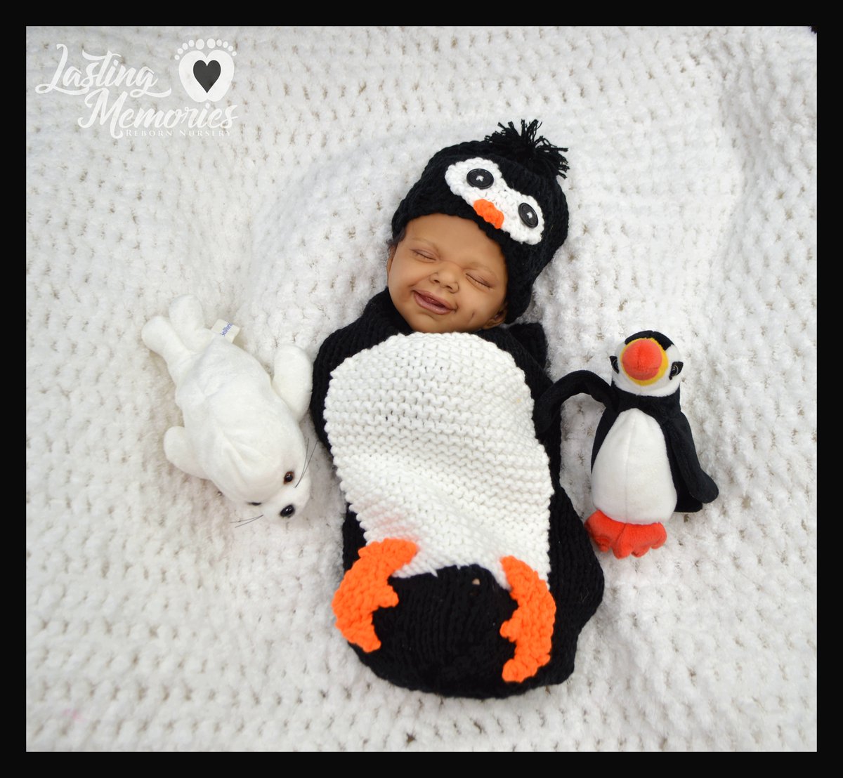 LittleDebJadick's tweet photo. Custom April and Custom Americus https://t.co/9A0QQuzLHj