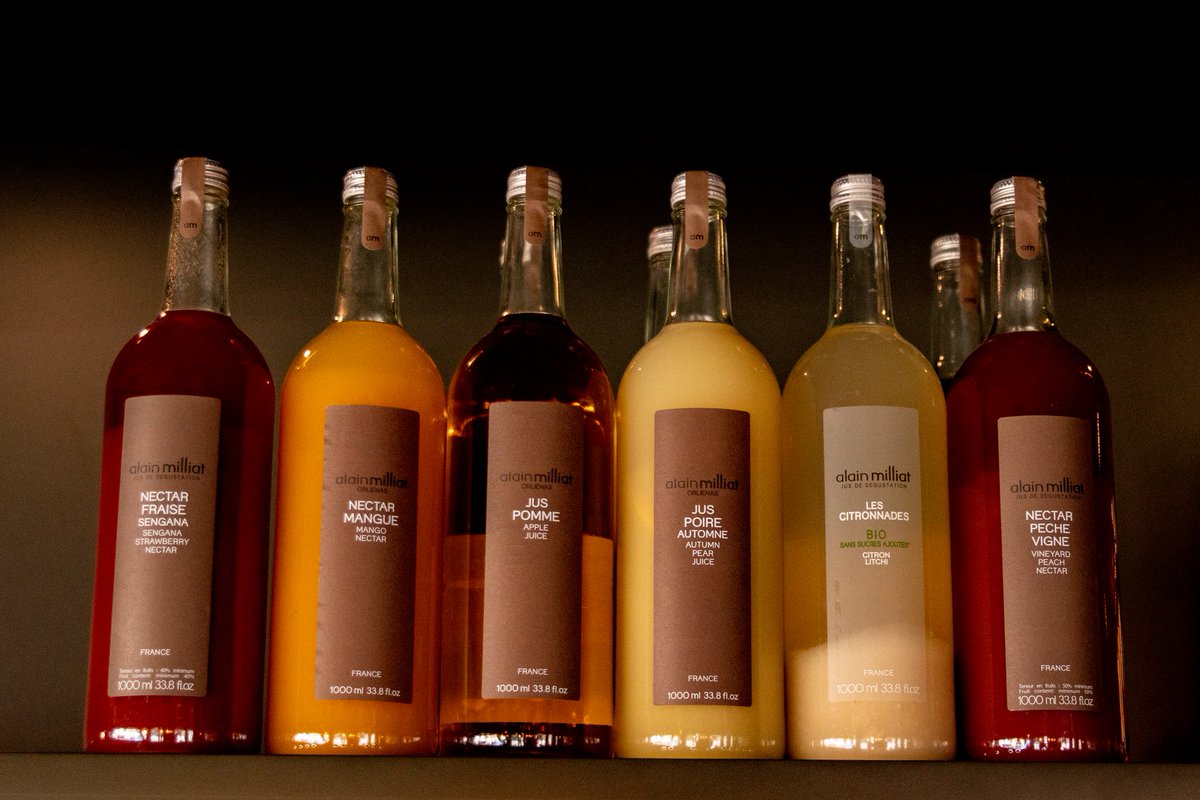 Pour vos rafraîchir, nous vous proposons une sélection de jus de fruits de la maison Alain Milliat ! Les jus et nectars de dégustation sont produits en France, et issus d'une agriculture raisonnée.