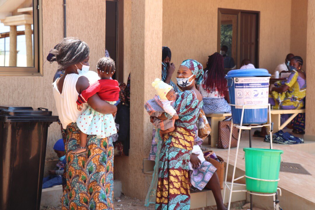 Pr améliorer l’accès des femmes togolaises aux soins <a href="/PnudTogo/">Pnud Togo</a> offre un lot d’équipements &amp; #Echographes de dernière génération aux maternités des CMS\CHP de #Adetikope, #Agbonou, #Pagouda, #Djarkpanga #Moretan. <a href="/MSPS_Togo/">Ministère en charge de la Santé Togo</a> <a href="/GouvTg/">Gouvernement Togolais/Togolese Government</a> <a href="/UNFPA_TOGO/">UNFPA Togo</a> <a href="/unwomenafrica/">UN Women Africa</a> <a href="/UN_Togo/">Nations Unies Togo</a> <a href="/UNDPAfrica/">UNDP Africa</a>