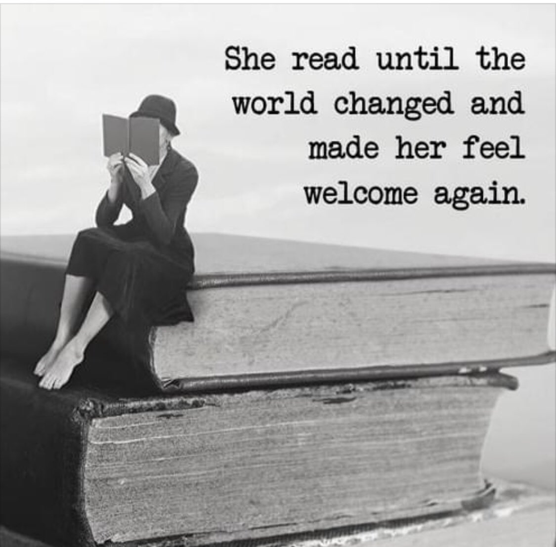 cherryhubflying's tweet photo. Reading is a super power 🌈❤️✅ #lockdownreading https://t.co/iN2XNbRzIu